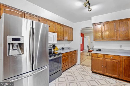 414 Old Country Club Rd, Charles Town WV  25414-5826 exterior