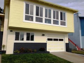 695 Parkview Cir, Pacifica CA  94044-1530 exterior