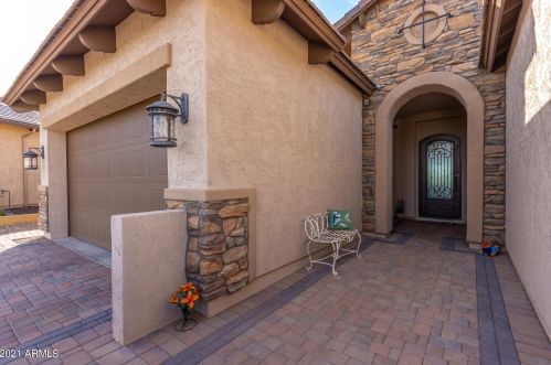 9009 June Cir, Mesa, AZ 85207