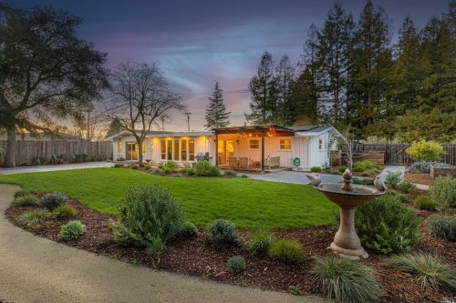 2026 Curtis Dr, Penngrove, CA 94951-9782