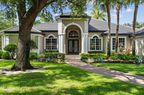 856 Forest Glen Ln, West Palm Beach, FL 33414-6328