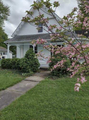 113 Walnut St, Cardington, OH 43315-1127