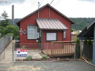 203 Acacia Ave, Garibaldi, OR 97118-1006