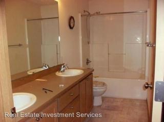 2011 Crystal Springs Rd, Tacoma WA  98466-2911 exterior