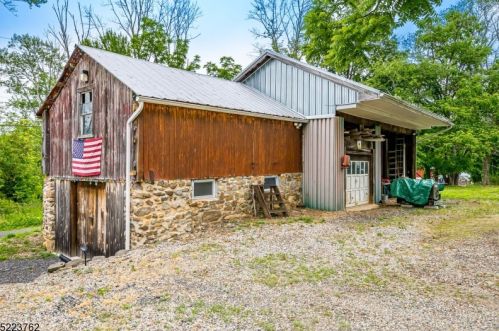 100 Mitchell Rd, Oxford NJ  07863-3344 exterior