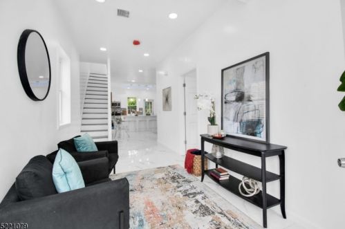 1084 Grove St, Irvington NJ  07111-4123 exterior