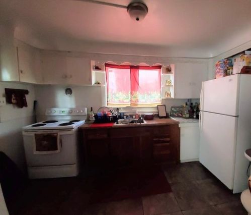 309 Phillips St, New Castle PA  16101-4753 exterior