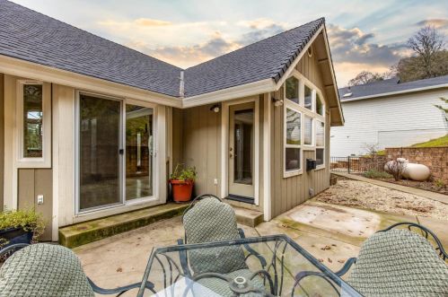 18764 Falcon Loop, Lake Wildwood CA  95946-9200 exterior