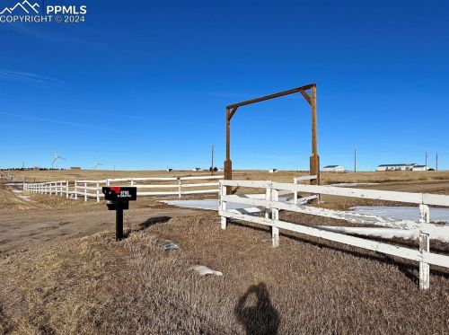 9785 Calhan Hwy, Calhan, CO 80808-9075