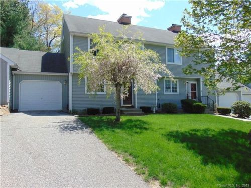 25 Fort Griswold Ln, North Windham, CT 06250-1549