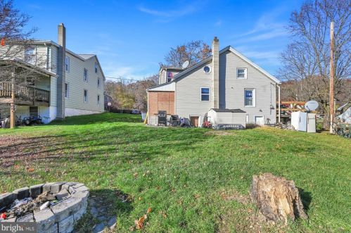 594 Valley Rd, Primrose PA  17901-8852 exterior