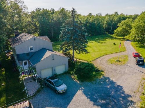 19 Allens Corner Rd, Flemington NJ  08822-5620 exterior