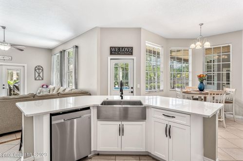 816 Brookstone Dr, Merritt Island FL  32952-4141 exterior