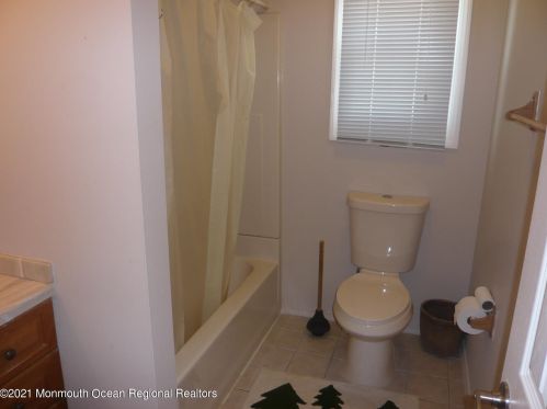 1010 Anchor Way, Lacey NJ  08731-4715 exterior