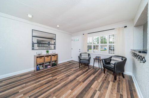 4200 Carson St, Saint Petersburg, FL 33703-5425