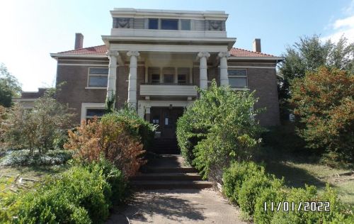 705 Griffith Ave, Terrell, TX 75160-1579