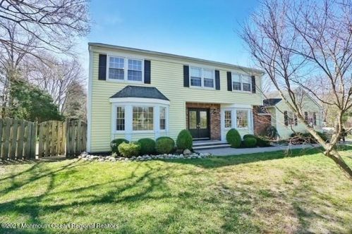 295 Oak Hill Rd, Middletown, NJ 07748-3222
