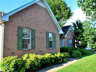 2420 Ramblewood Dr, Murfreesboro TN  37129-3245 exterior