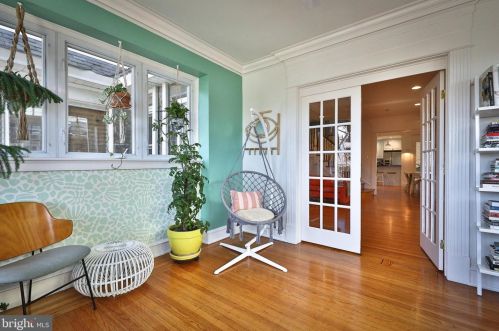 425 Gln Echo Rd, Philadelphia PA 19119-2915 exterior