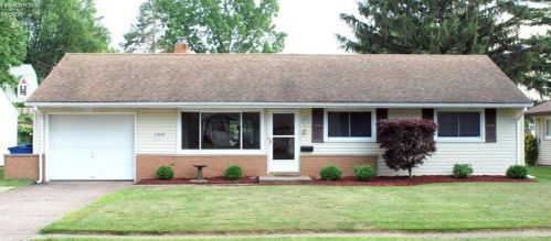 2808 Pease Ln, Sandusky, OH 44870-5923