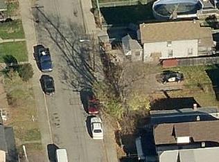 1620 Riverside Dr, New Kensington PA  15068-4523 exterior