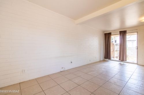 3647 Bermuda St, Tucson AZ  85716-2302 exterior