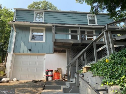 46 Midland Ave, Berwyn, PA 19312-1661
