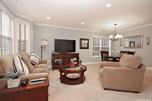 201 Medea Way, Central Islip NY  11722-4540 exterior