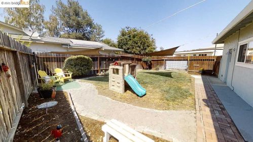 1654 Donner Way, Woodland CA  95695-5564 exterior