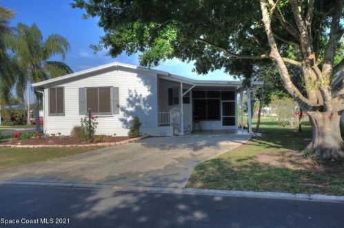 301 Egret Cir, Sebastian, FL 32976-7812