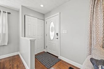 207 Fellows Ave, West Jefferson OH  43162-1474 exterior