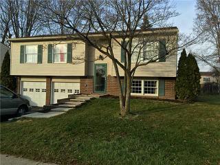 136 Chesapeake Ln, Toledo, OH 43619-1135