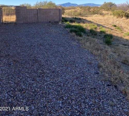 1681 Tenen Pass Dr, Mescal, AZ 85602-7519