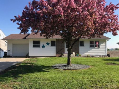 514 Des Moines St, Brooklyn, IA 52211-9788