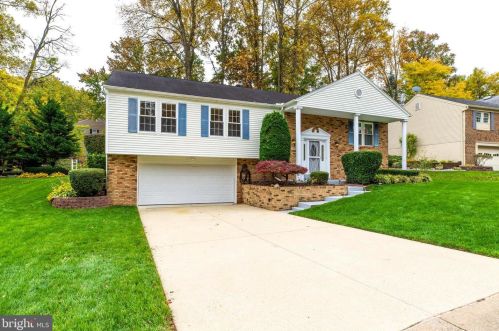 9509 Burning Branch Rd, Springfield, VA 22015-3208