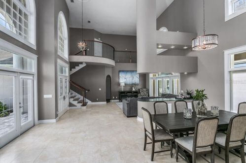 18604 Avenue Monaco, Lutz FL  33558-5316 exterior