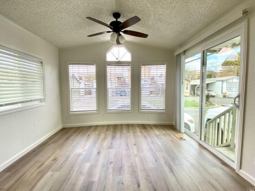 110 El Crystal Dr, Santa Rosa CA  95409-7909 exterior