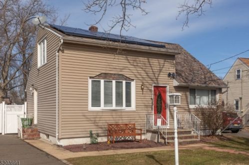21 Colonial Rd, Roselle, NJ 07203-2405