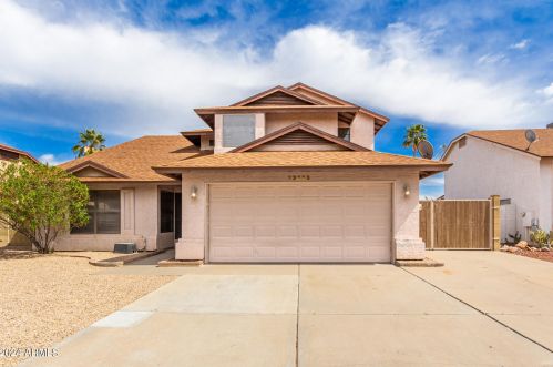 23853 39th Ln, Glendale, AZ 85310-4016
