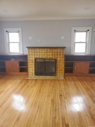135 Allen St, Hempstead, NY 11550-7319