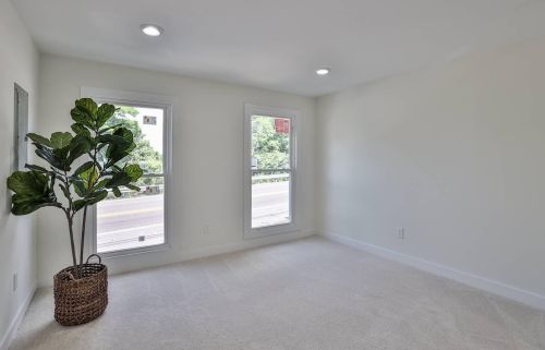 1255 Pike St, Covington KY  41011-2136 exterior