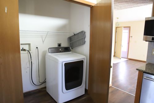 8166 Chapel Stone Rd, Blacklick OH  43004-9229 exterior