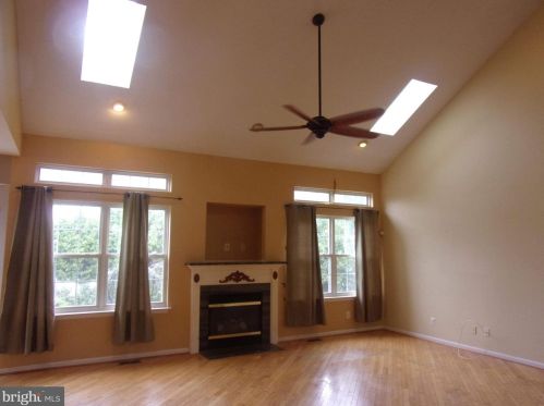 893 Ashburn Way, Auburn NJ  08085-4020 exterior