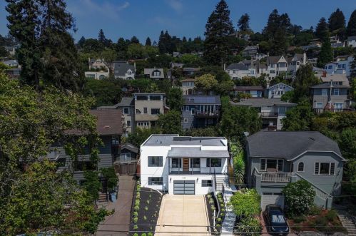 933 Oxford St, Berkeley CA  94707-2434 exterior