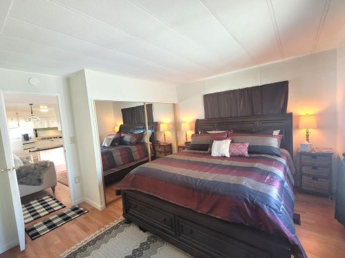 140 Calle Arriba, Palm Springs CA  92264-6329 exterior