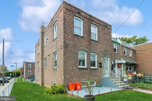 3169 Ironside Rd, Camden, NJ 08104-2734