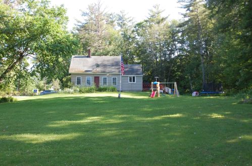 31 Catamount Rd, Northwood, NH 03261-3600