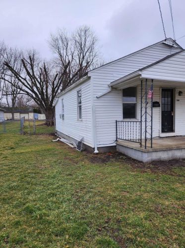 1144 Campbell St, Washington Ch OH  43160-1678 exterior