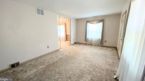 2225 Mill Rd, Boothwyn PA  19061-2516 exterior