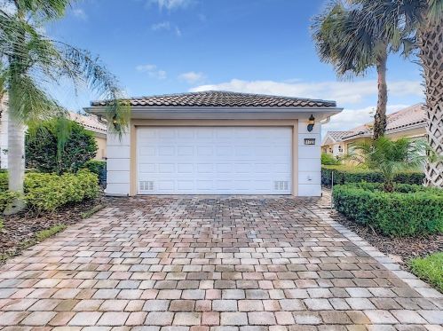 11723 Fan Tail Ln, Orlando, FL 32827-7126